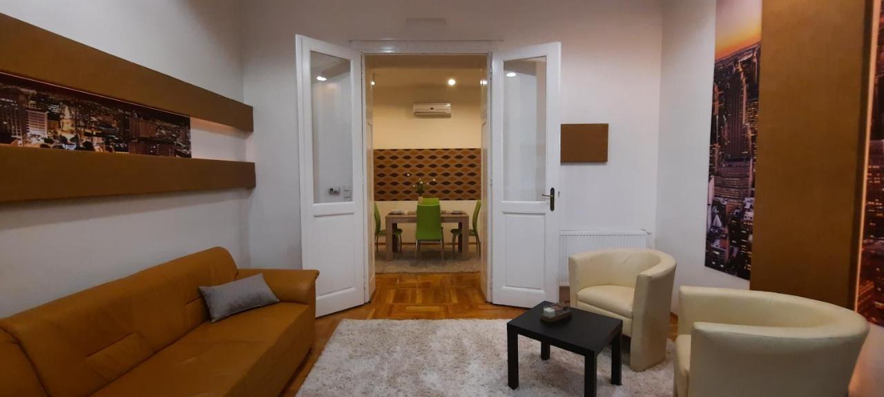 דברצן City Life Apartment מראה חיצוני תמונה