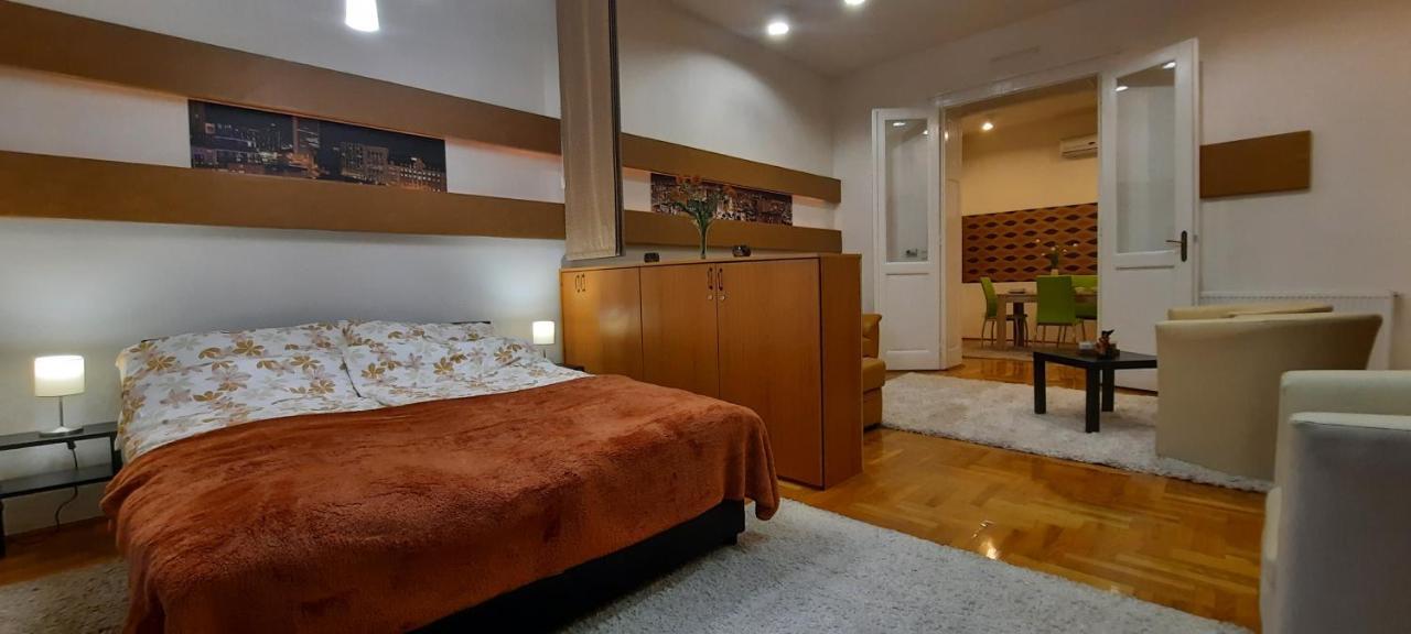 דברצן City Life Apartment מראה חיצוני תמונה