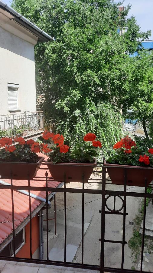 דברצן City Life Apartment מראה חיצוני תמונה